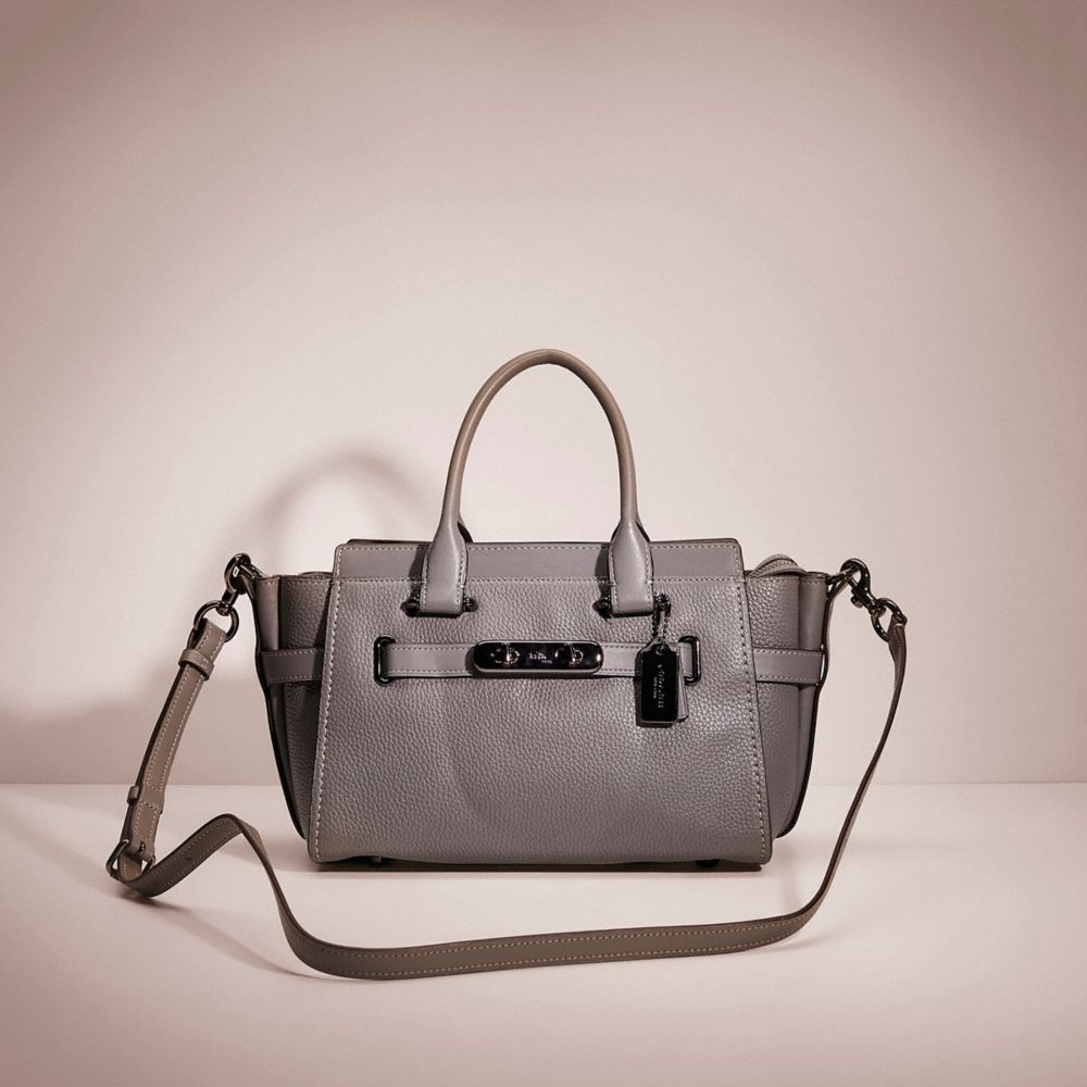 Coach swagger 27 in pebble online leather