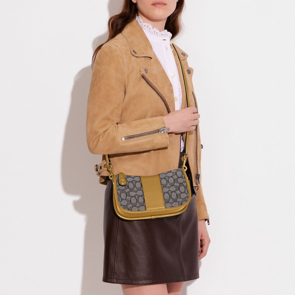 Swinger Bag In Signature Jacquard