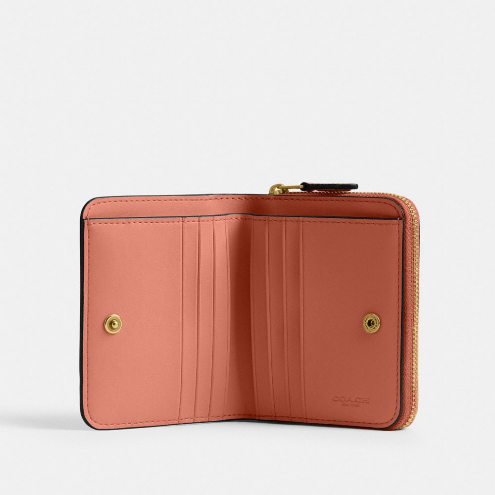 COACH®,Essential Billfold Wallet,Leather,Bi Fold,Logo,Metal,Casual,Brown,Inside View,Top View