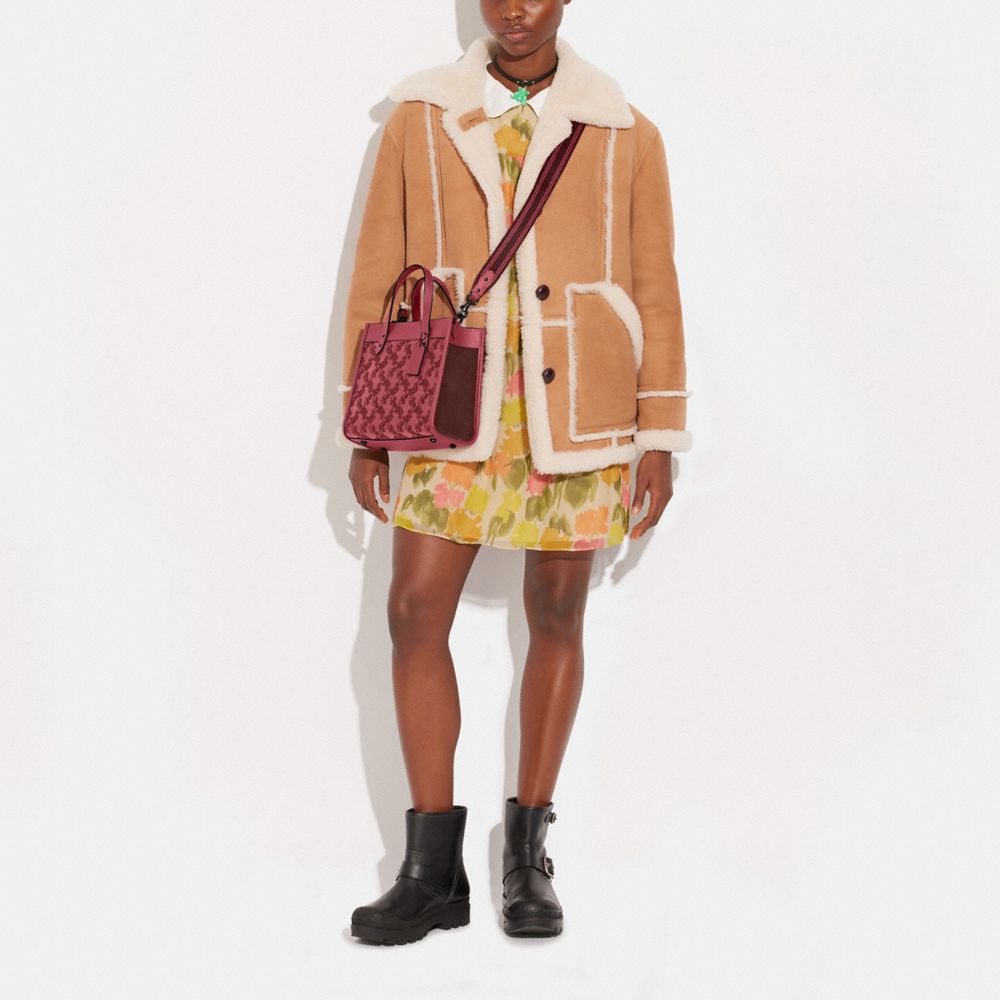 COACH®,Field Tote 22 With Horse And Carriage,Calfskin Leather,Suede,Leather,Tote,Logo,Stripe,Mixed Media,Color Block,Gusse...,Maroon,Detail View