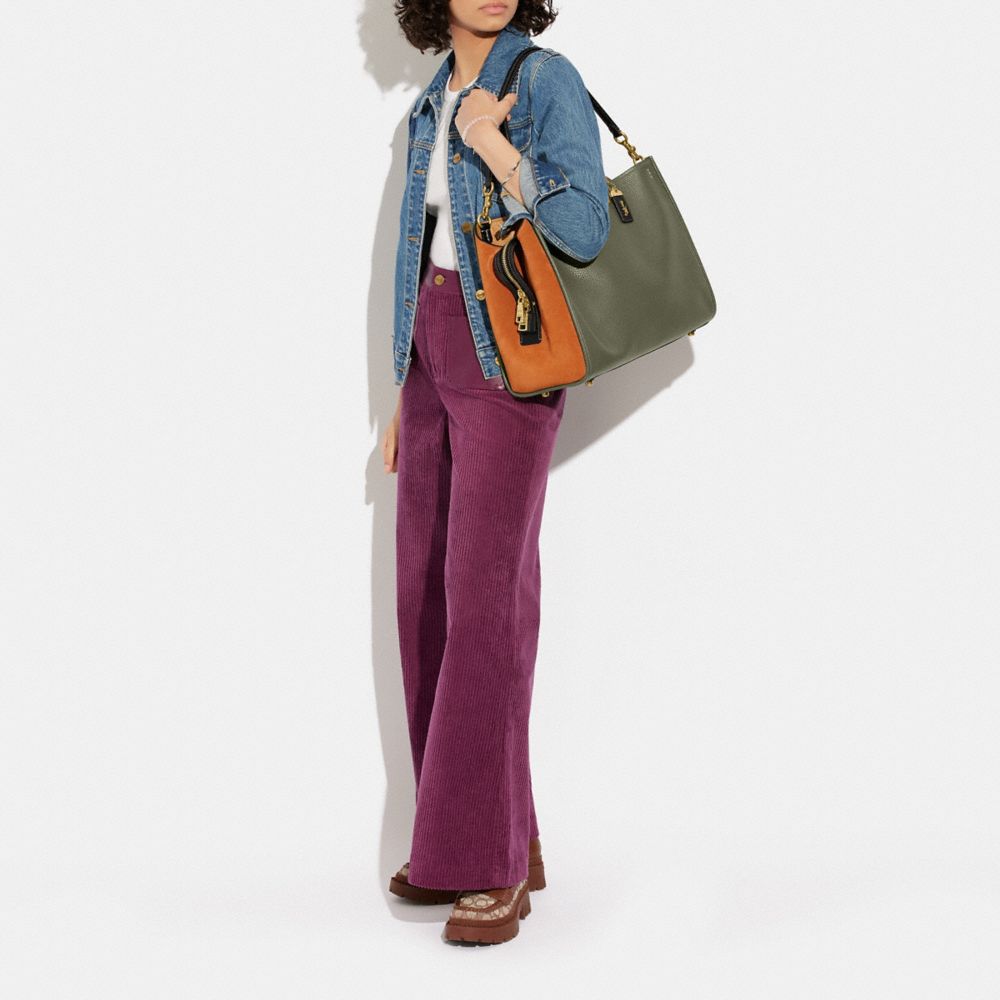 Rogue Bag 39 In Regenerative Leather