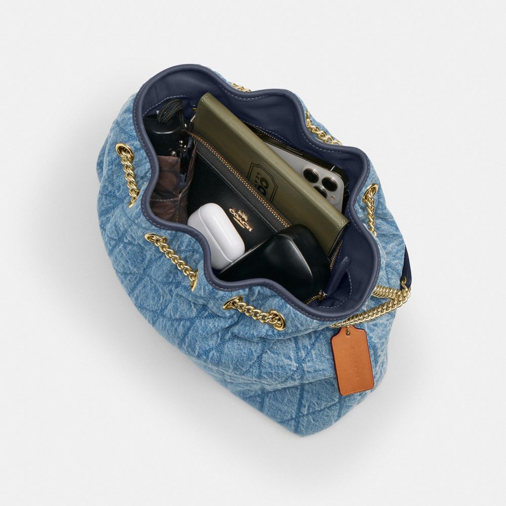 Oro/Indaco,Vista interna, vista dall'alto