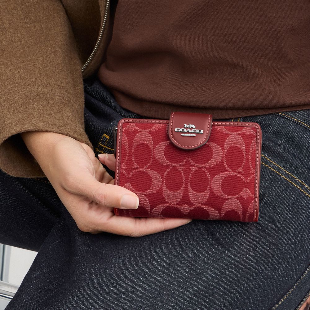 COACH®,Denim,Argenté/Rouge,Detail View