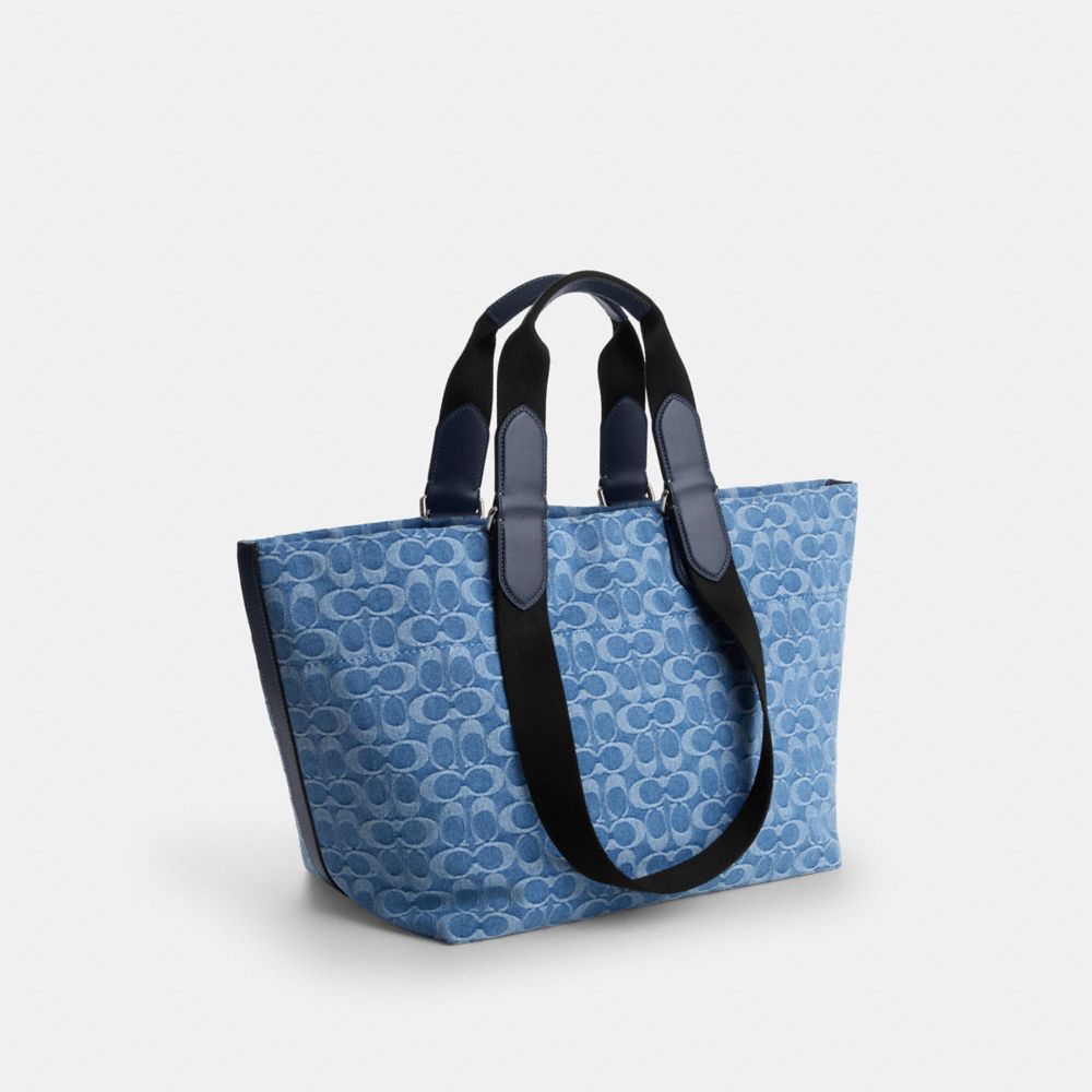 COACH®,スモール ツアー トート バッグ・シグネチャー デニム,トート&ビジネスバッグ,ｼﾙﾊﾞｰ/ﾃﾞﾆﾑ