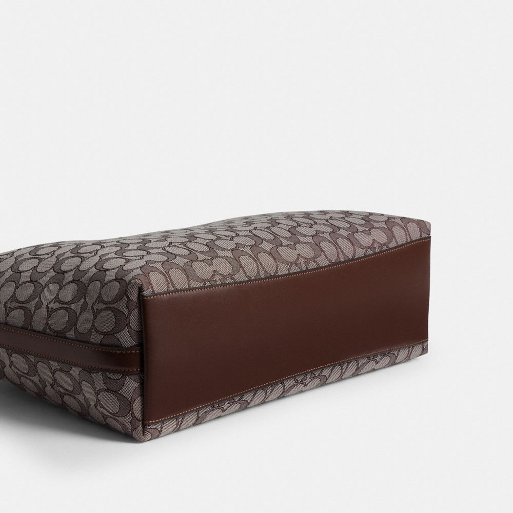 Женские сумки Coach Juliet Shoulder Bag 38 In Signature Jacquard — фото 6