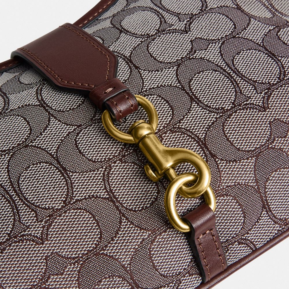 Coach Hamptons Hobo Bag In Signature Jacquard In Brown