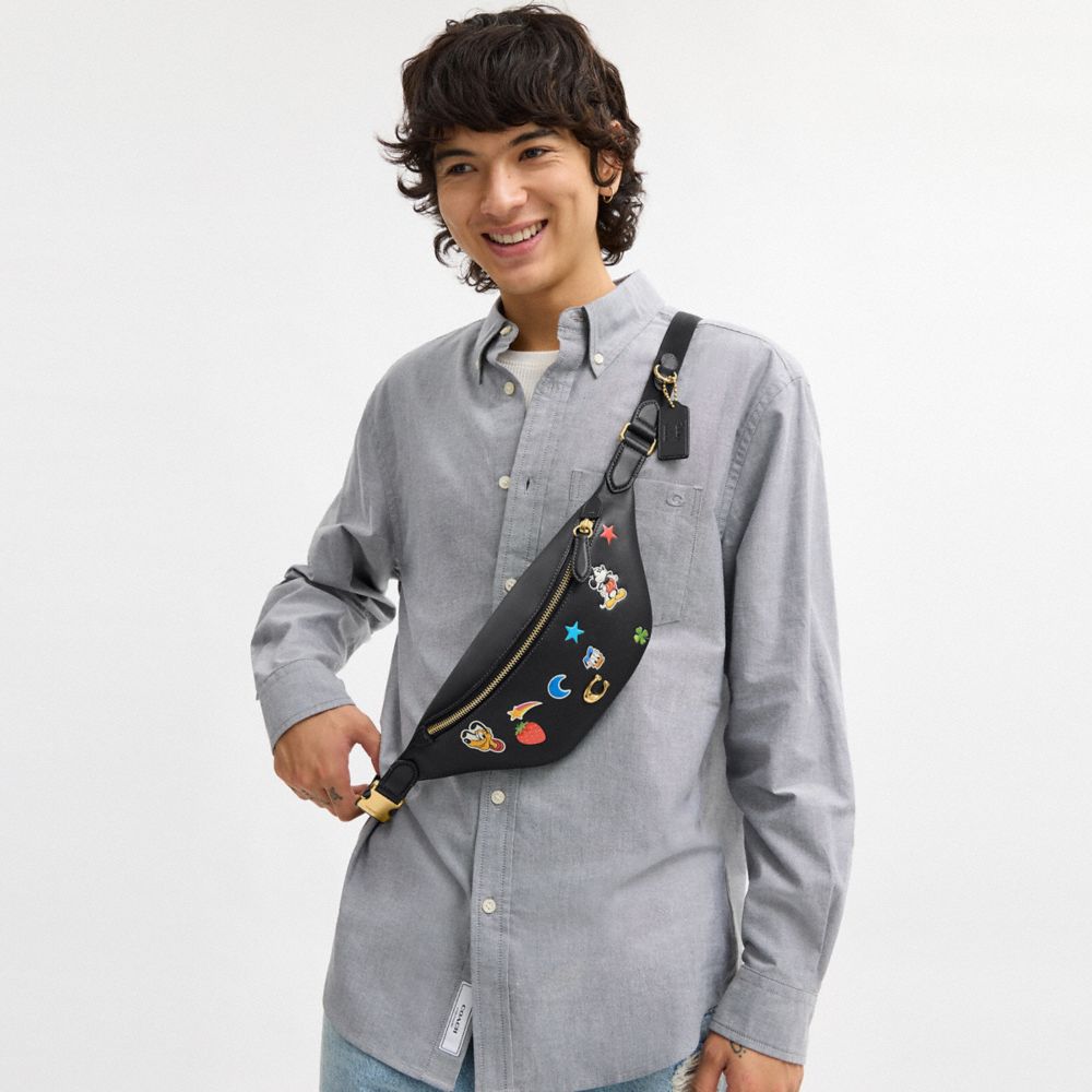 Мужские сумки Coach Disney X Coach Charter Belt 7 With Sticker Print — фото 4