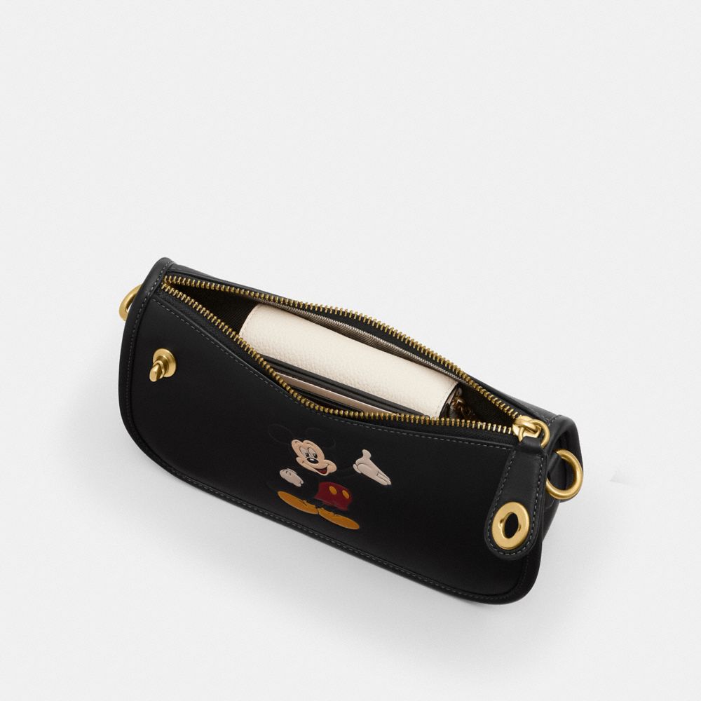 COACH®,【DISNEY X COACH】スウィンガー バッグ / ミッキーマウス,ボディバッグ&斜めがけバッグ,ﾌﾞﾗｽ/ﾌﾞﾗｯｸ ﾏﾙﾁ