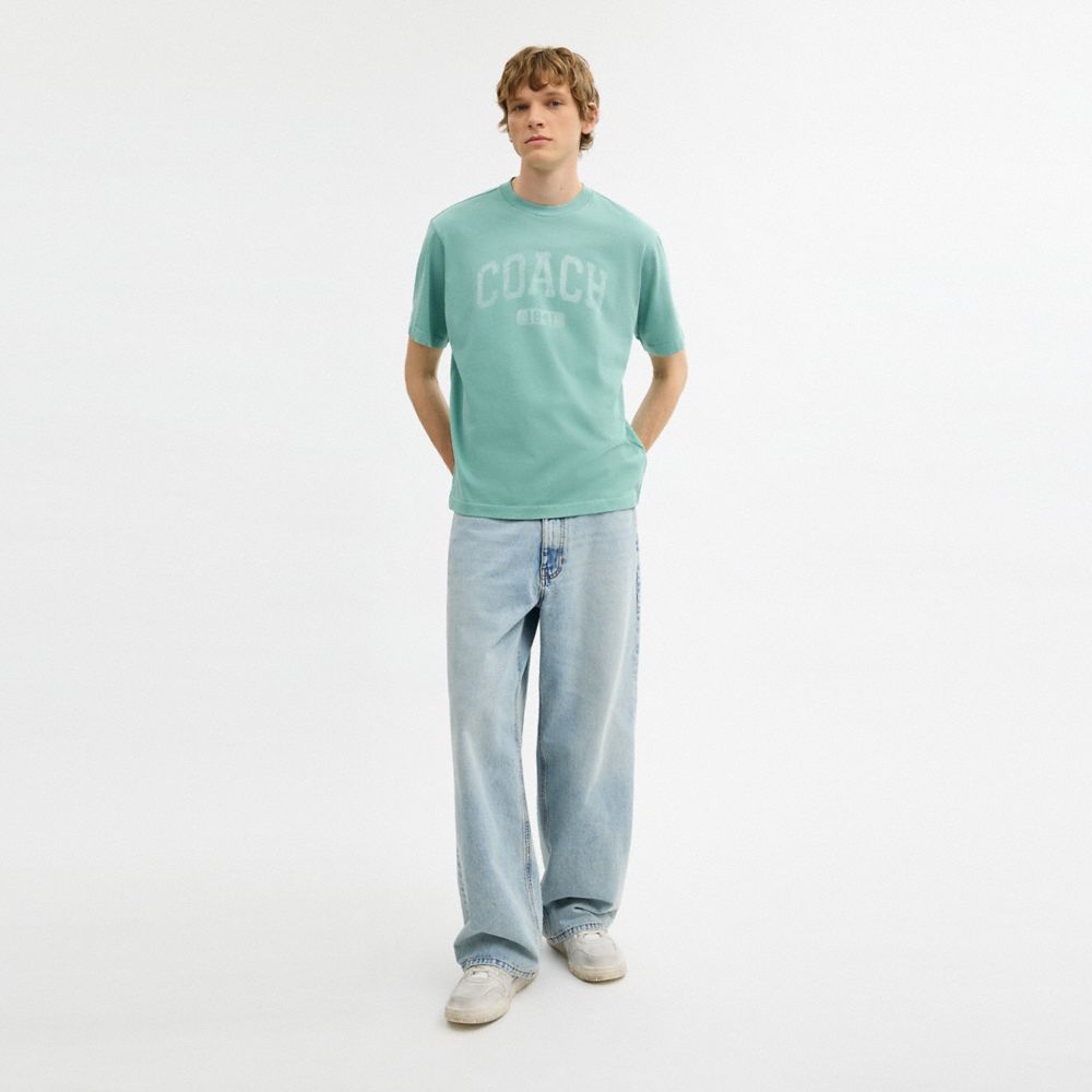 COACH®,T-SHIRT SUN FADE EASY EN COTON BIOLOGIQUE,Vert,Scale View