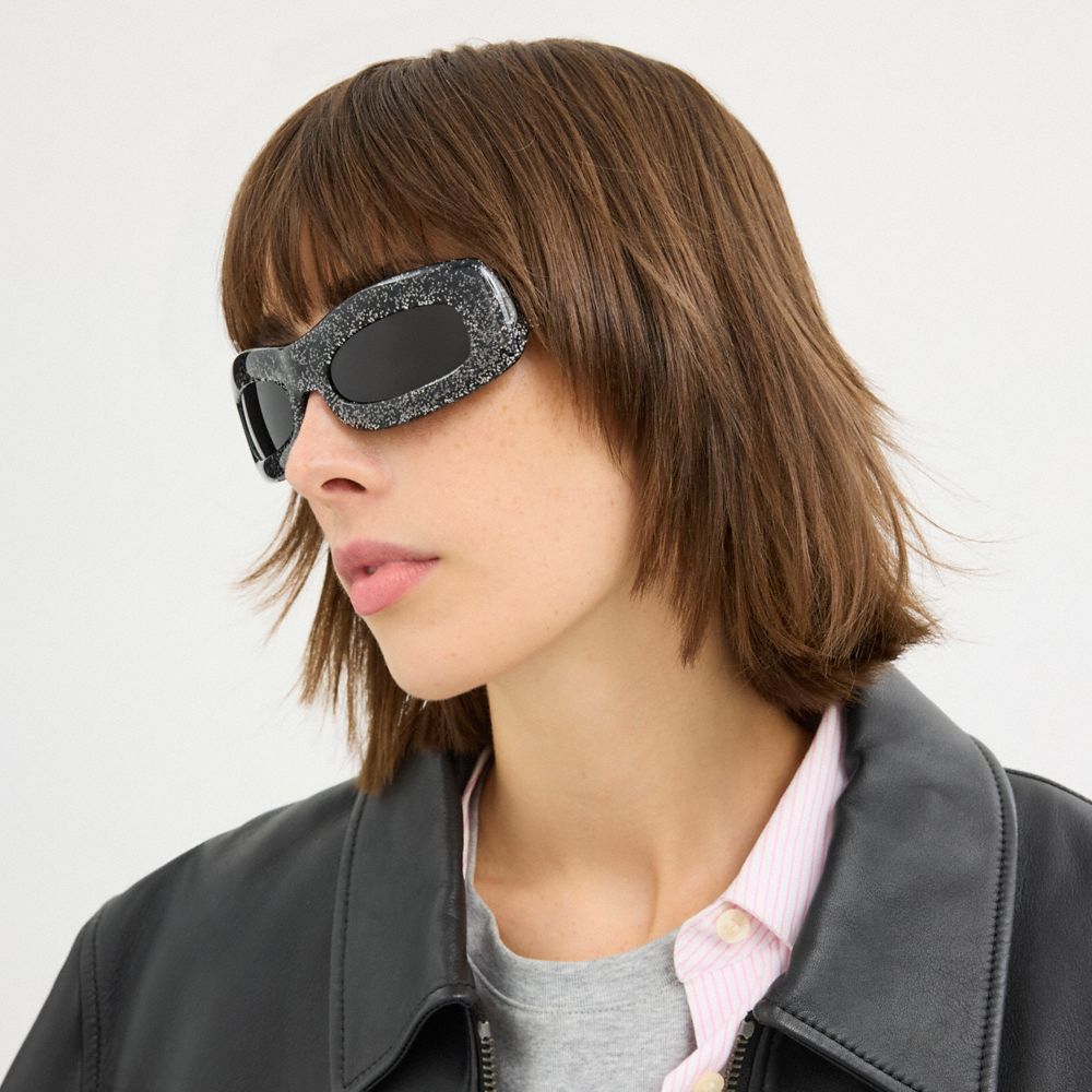 Женские солнцезащитные очки Coach Chunky Narrow Rectangle Sunglasses — фото 4