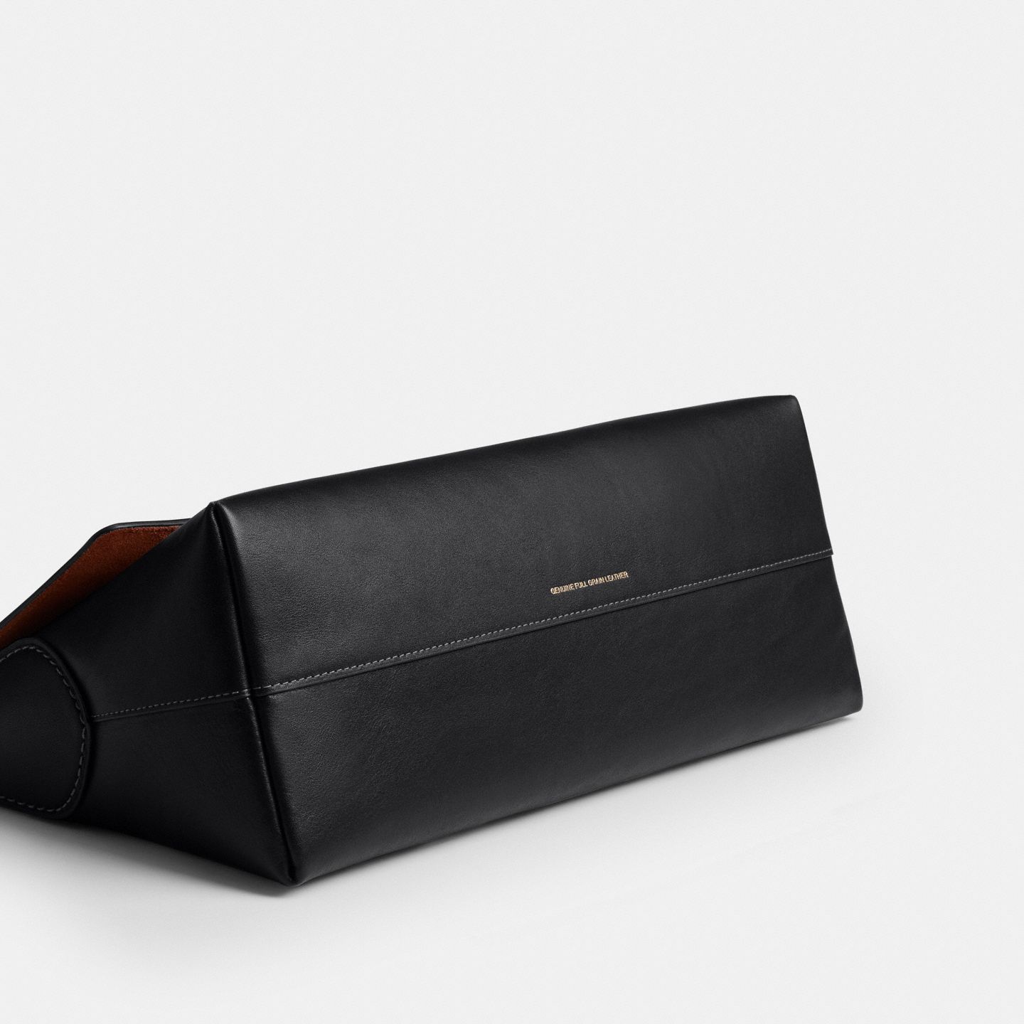 Женская сумка Coach Chelsea Shoulder Bag 30, цвет: Латунный / Чёрный — фото 5