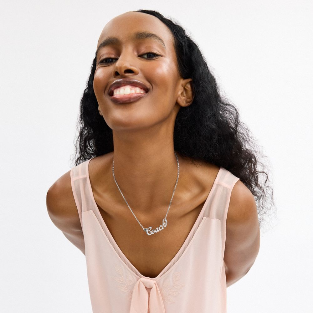 Coach Script Nameplate Necklace — фото 3