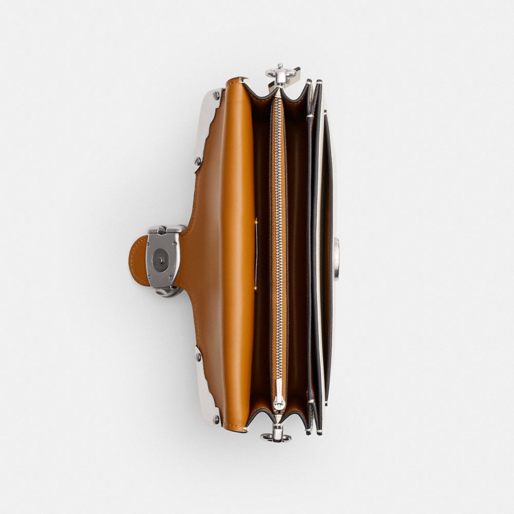 Женские сумки Coach Tabby Shoulder Bag 26 With American Craft Buckle — фото 4