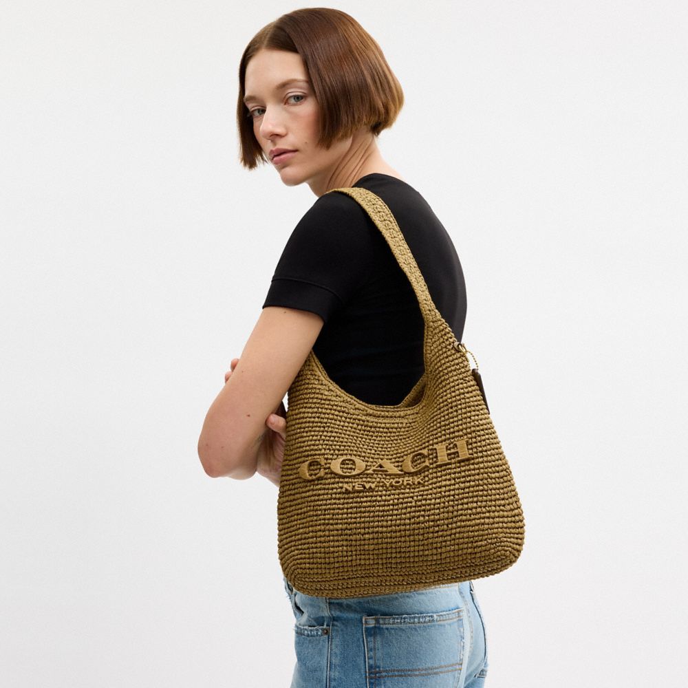 COACH®,SAC ÉPAULE BROOKLYN 28,Paille,Laiton/Olive discret,Detail View