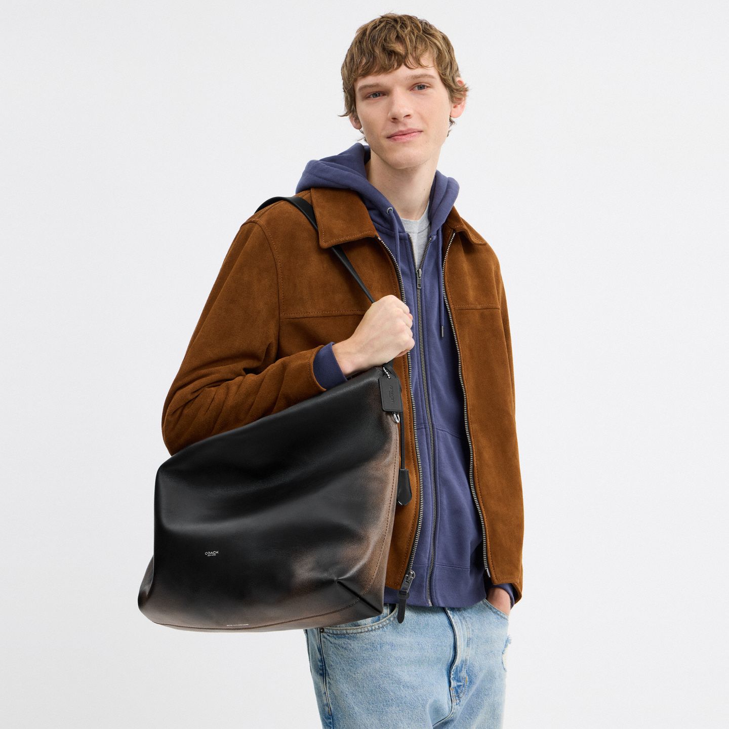Мужская сумка Coach Mott Messenger Bag In Loved Leather, цвет: Чёрный / Рыжевато-коричневый — фото 5