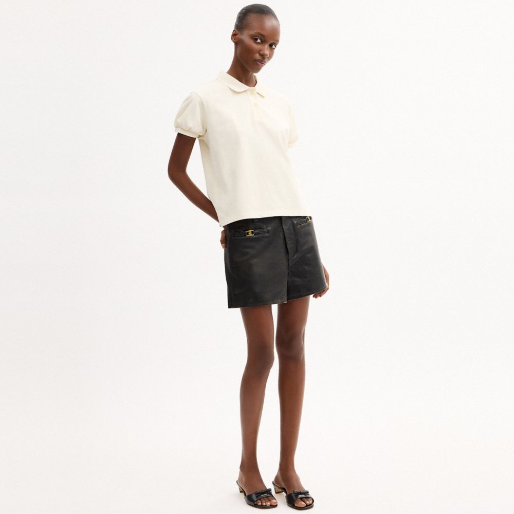 Женские шорты Coach Loved Leather Heritage C Shorts — фото 2