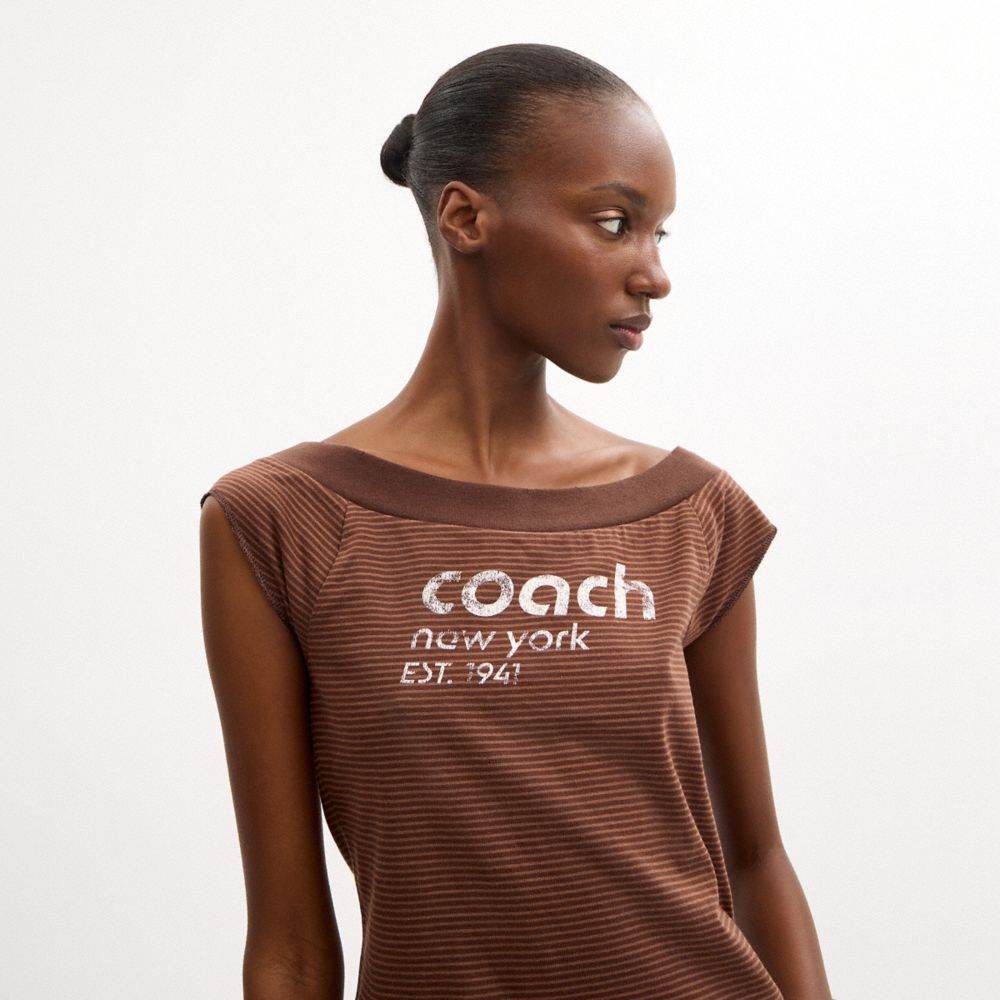 Женские футболки Coach Striped Wide Neck T-Shirt In Organic Cotton — фото 4