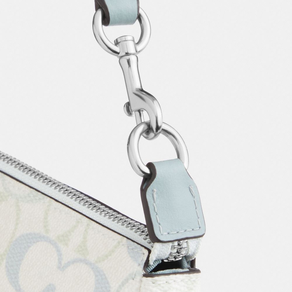 Nolita 19 In Signature Canvas