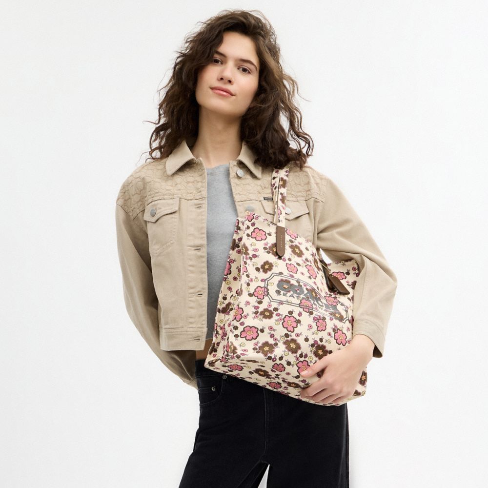 COACH®,Or/Châtaigne Fleur Tropicale,Detail View