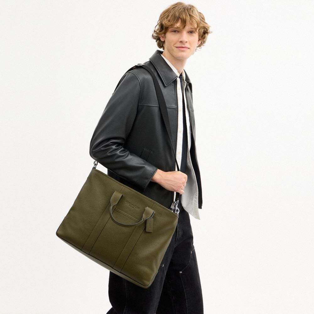 COACH®,Cuir galet,Argent/Olive,Detail View