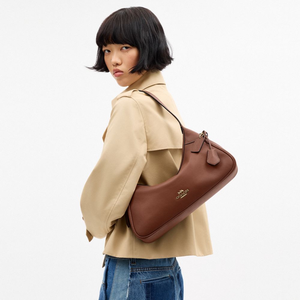 COACH®,Or/Sapin Rouge,Detail View