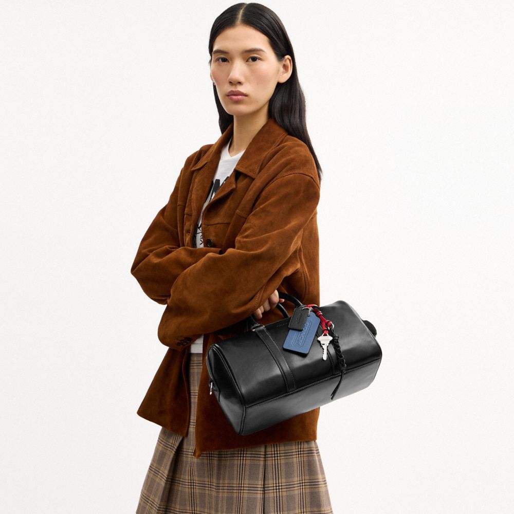 Venturer Duffle Bag 27 With Charms