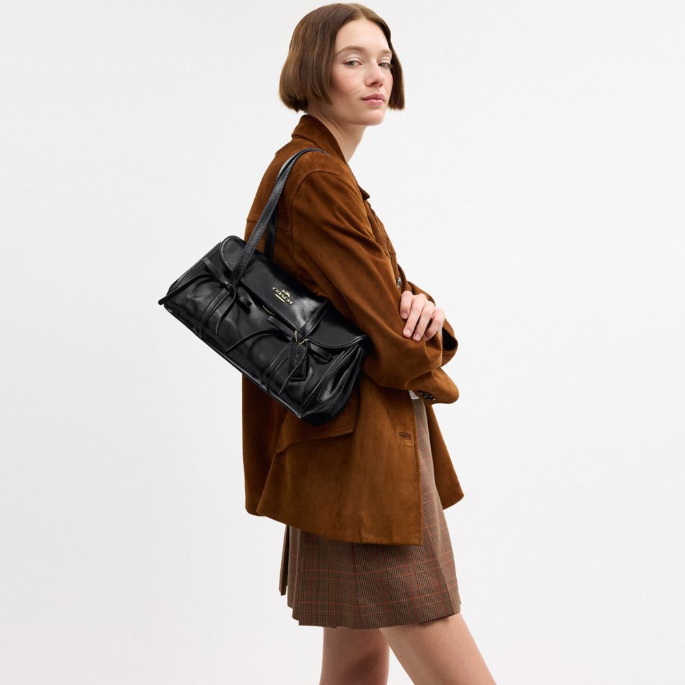 COACH®,Cuir froissé,Doré/Noir,Detail View