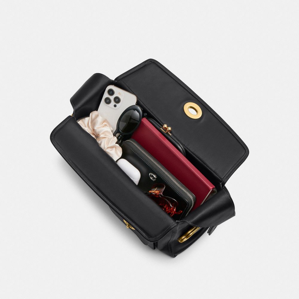 Женские сумки Coach Turnlock Haversack Bag — фото 4