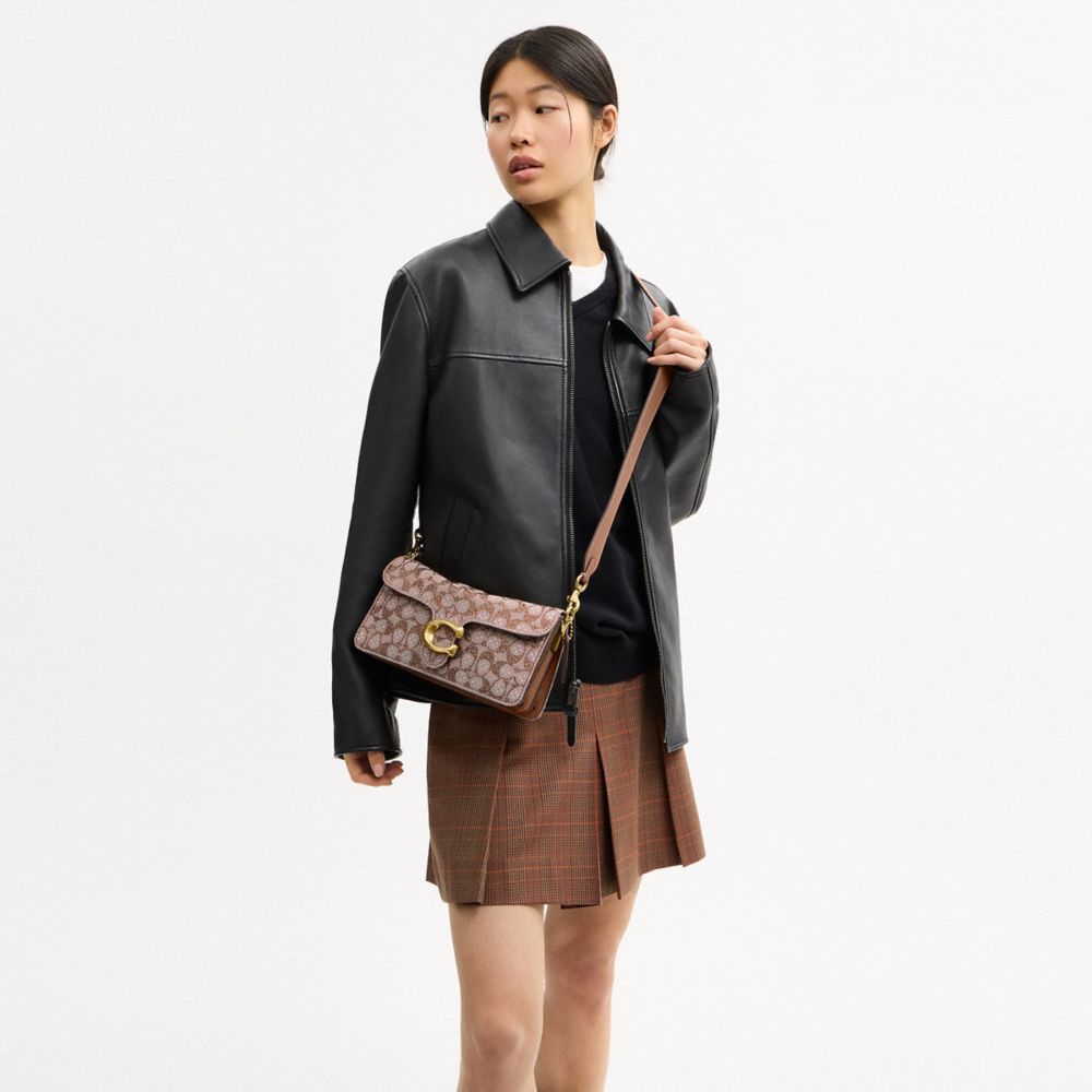 Женские сумки Coach Tabby Shoulder Bag 26 In Crystal Signature Jacquard — фото 7