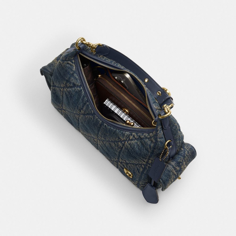 Женские сумки Coach Pocket Juliet Bag 30 In Regenerative Cotton Denim With Quilting — фото 3