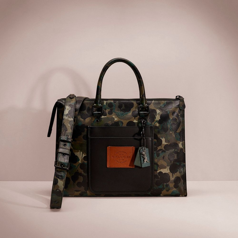 Upcrafted Gotham Folio With Camo Print