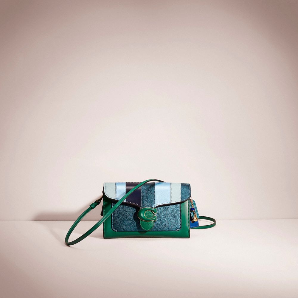 COACH®,【UPCRAFTED】タビー チェーン クラッチ,COACH (RE)LOVED,ﾌﾞﾗｽ/ｸﾞﾘｰﾝ