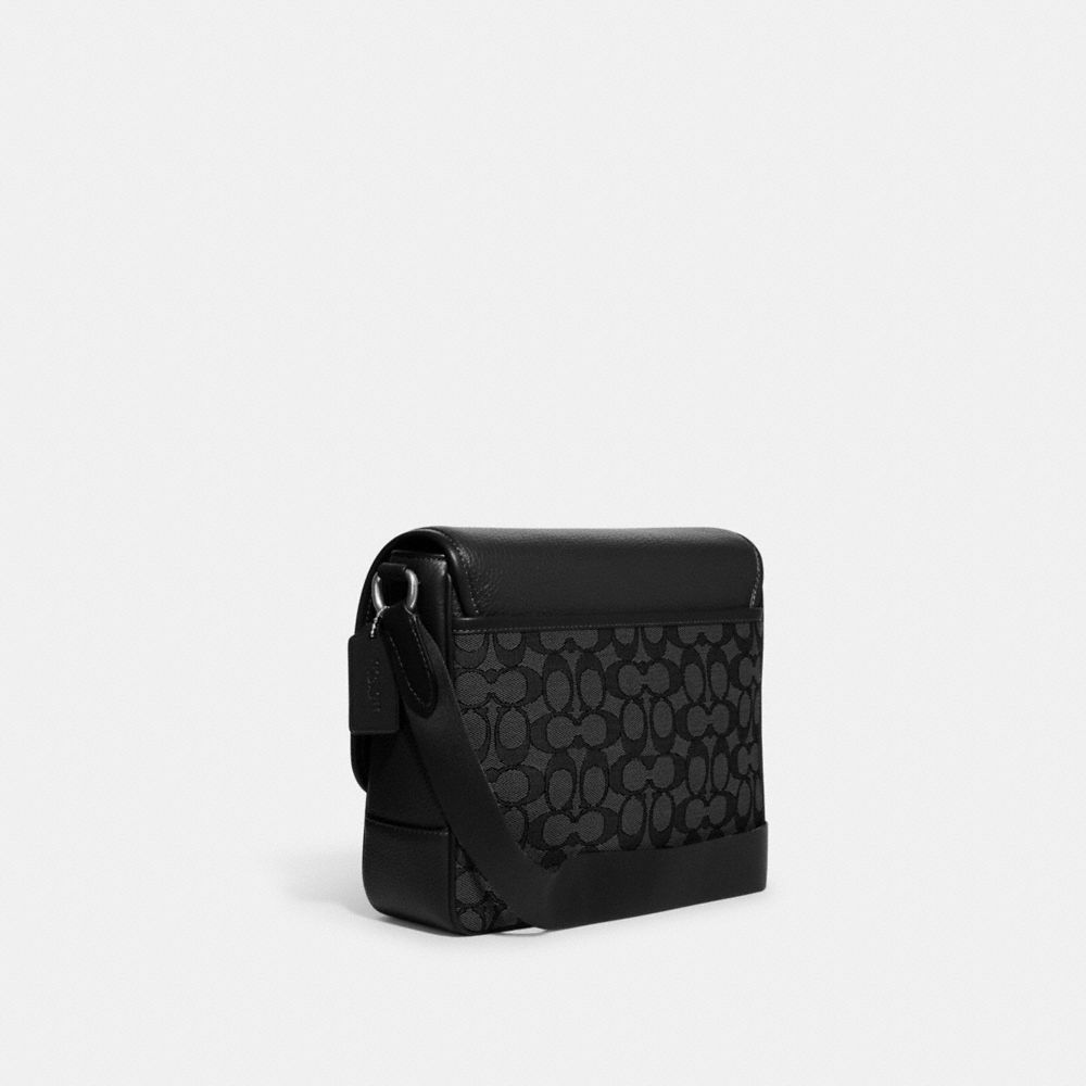 COACH®,BESACE SPRINT 25 EN JACQUARD SIGNATURE,Argenté/Anthracite/Noir,Angle View