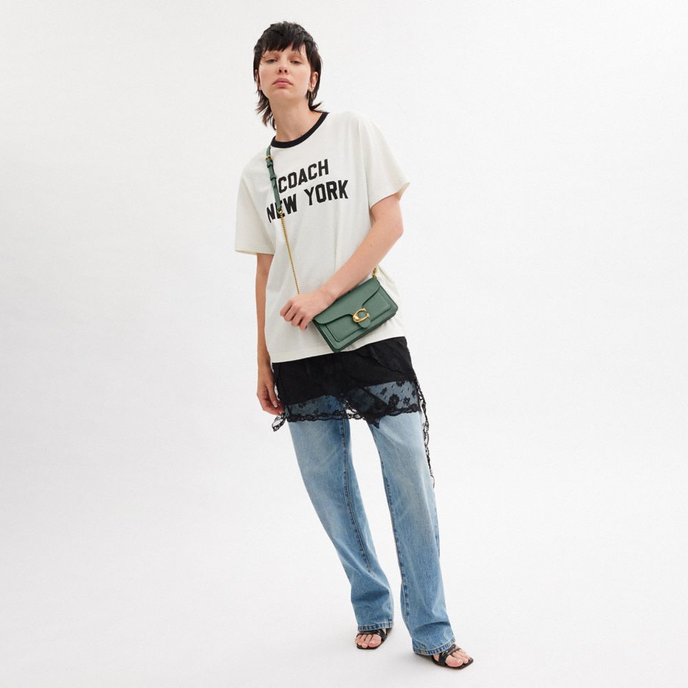Shop Coach Tabby Clutch Mit Kette In Green