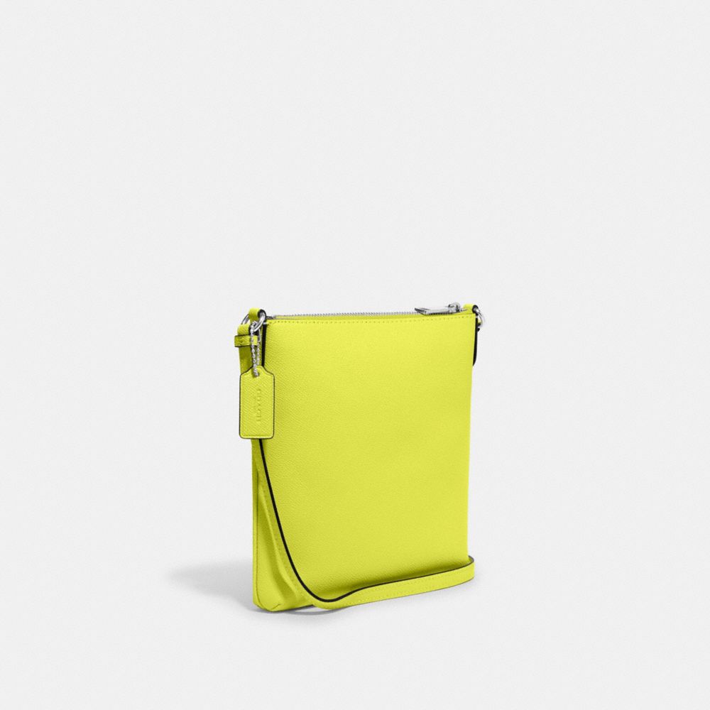 COACH®,MINI SAC DE CLASSEMENT ROWAN,Cuir Cross-grain,Argent/Jaune vif,Angle View