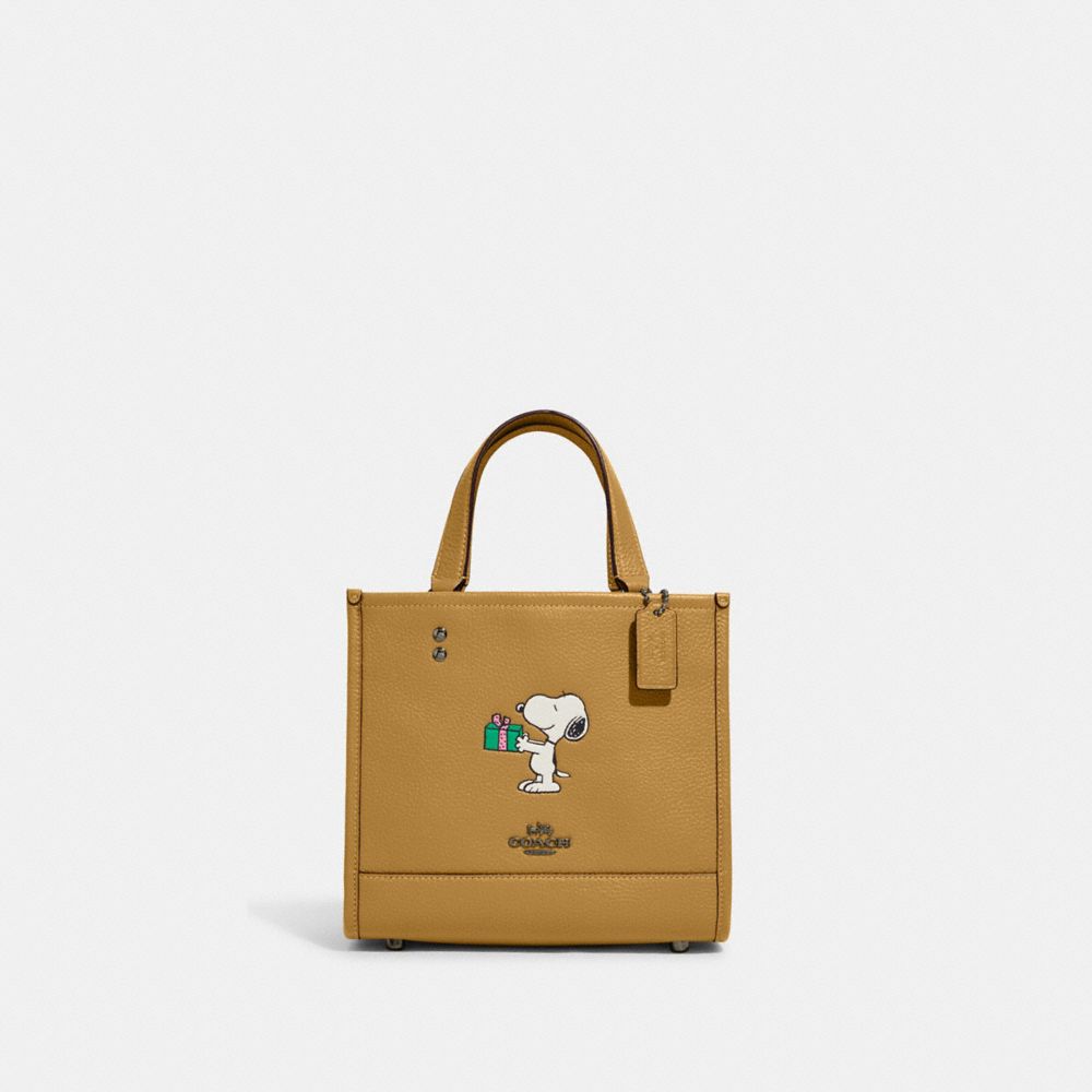 新品未使用で綺麗な状態ですCOACH X PEANUTS スヌーピー トートバッグ