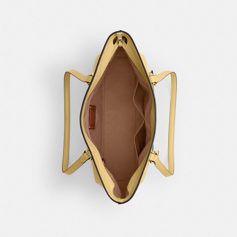 COACH®,Cuir froissé,Or/Vanille,Inside View,Top View