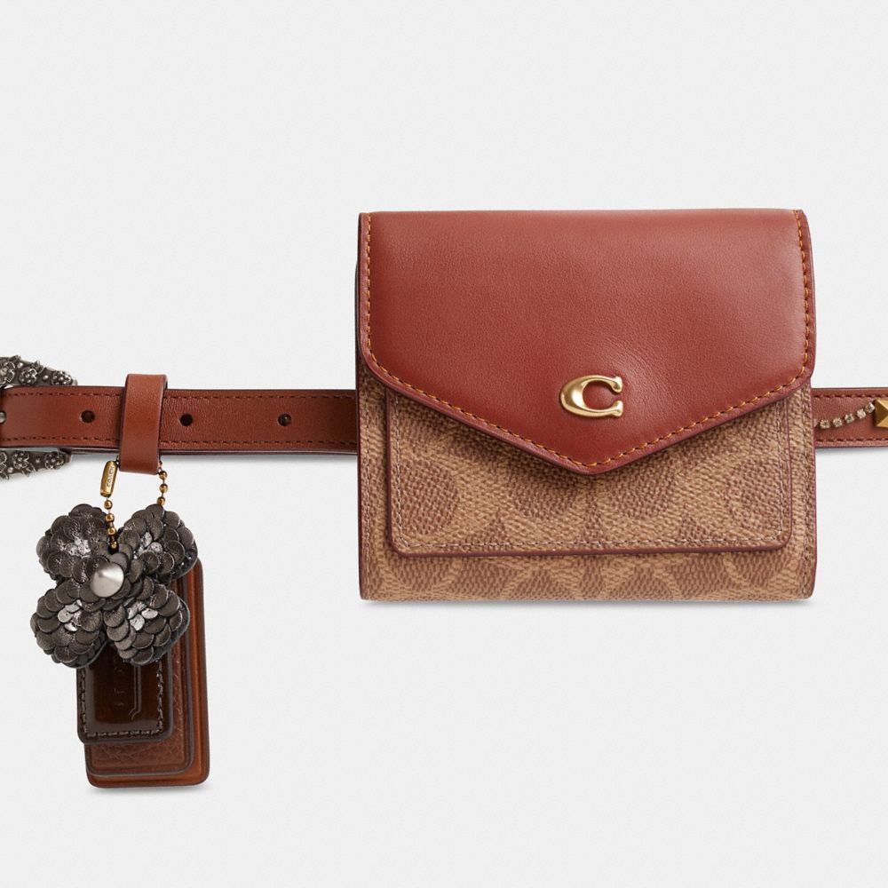 COACH®,Upcrafted Wyn Small Wallet In Colorblock Signature Canvas,,Closer View