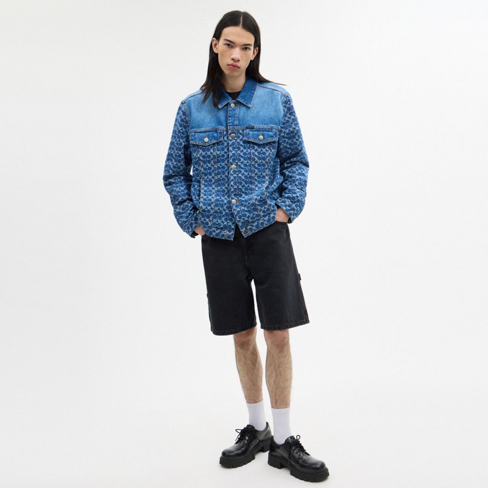 Мужские куртки Coach Signature Trucker Jacket In Organic Cotton — фото 2