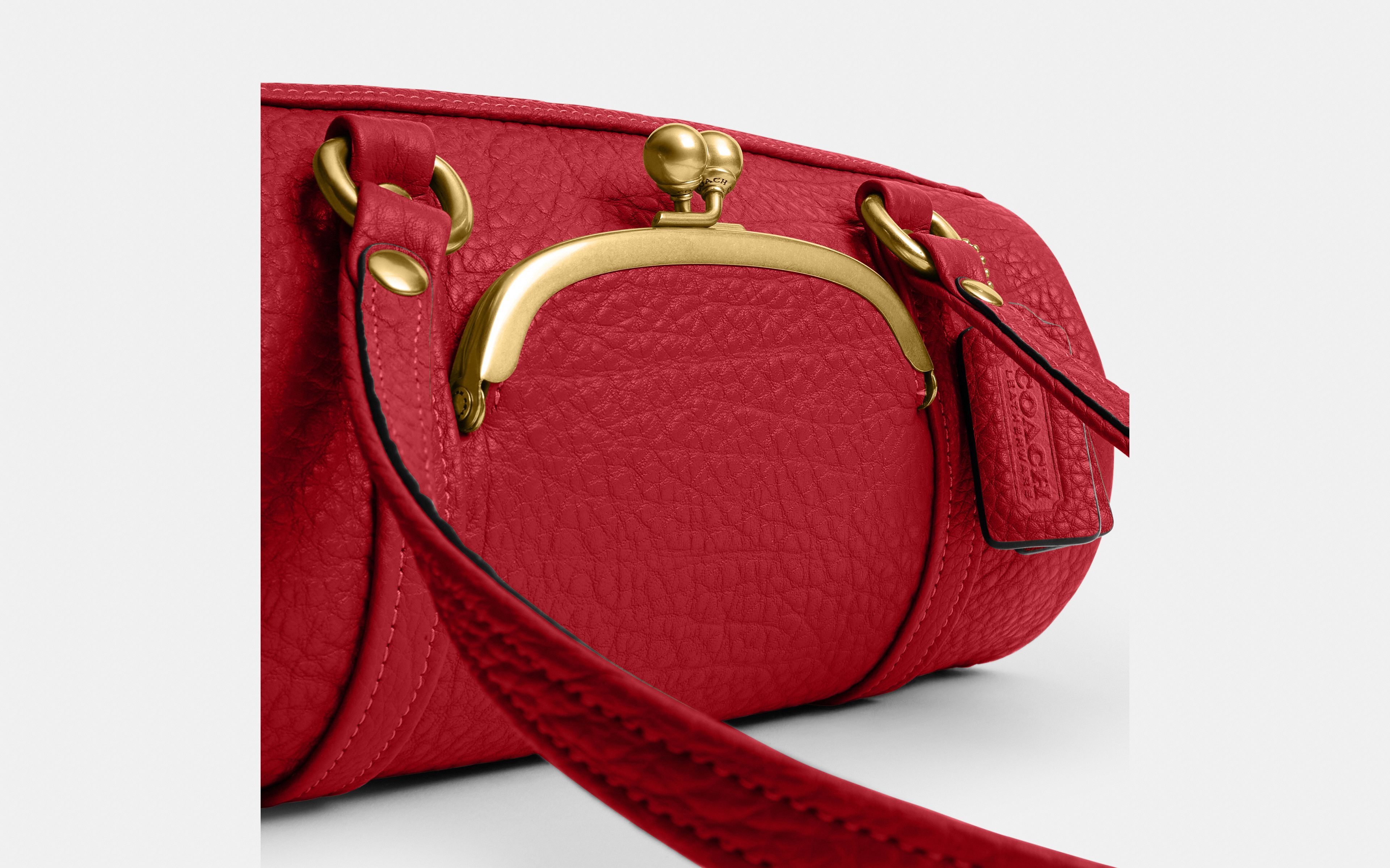Kisslock Barrel Bag 28