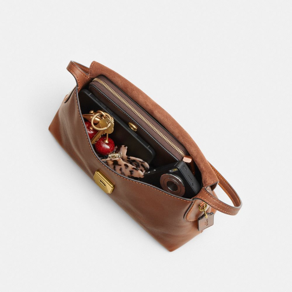 Женские сумки Coach Chelsea Shoulder 30 In Loved Leather — фото 3