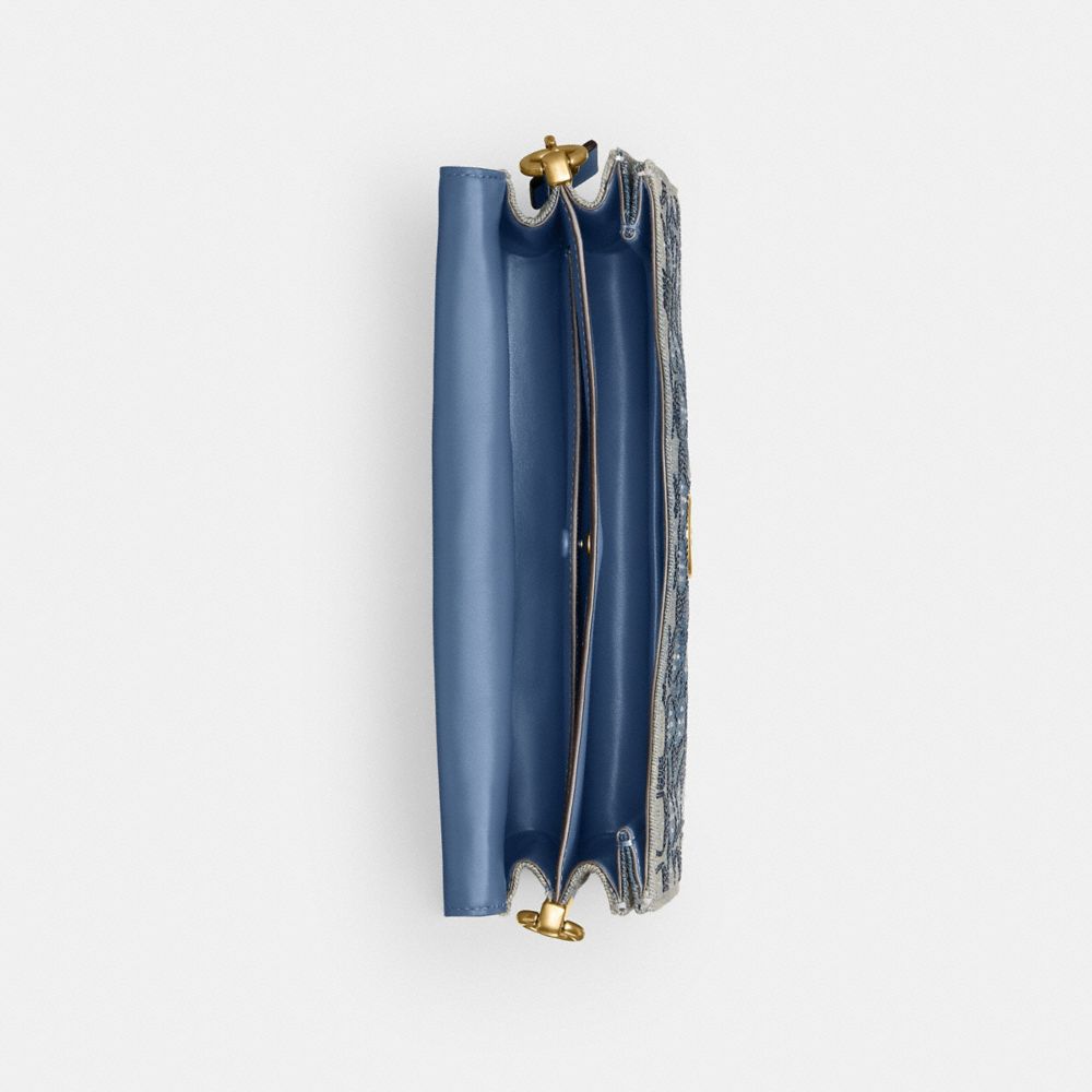 Женские сумки Coach Tabby Shoulder 26 In Regenerative Cotton Denim With Crystal Signature — фото 5