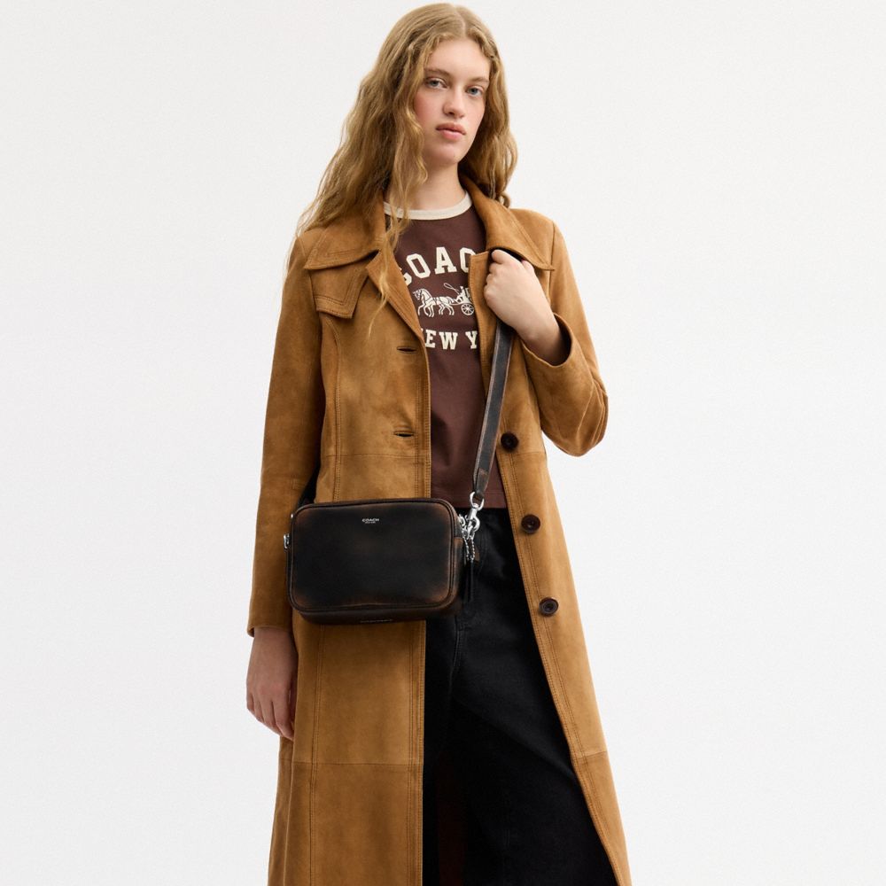 Radio Camera Bag In Loved Leather