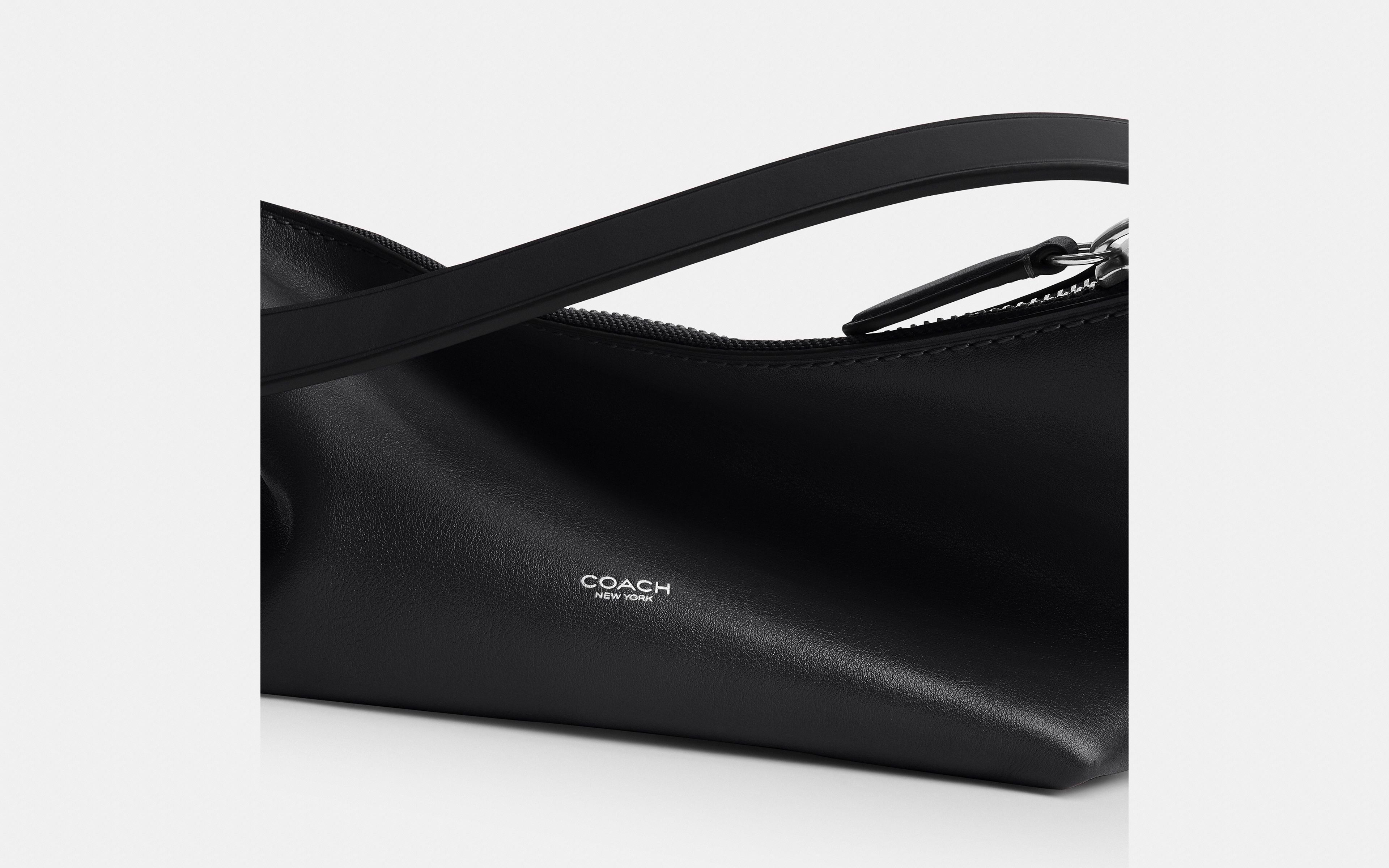 Mott Sling Bag 22