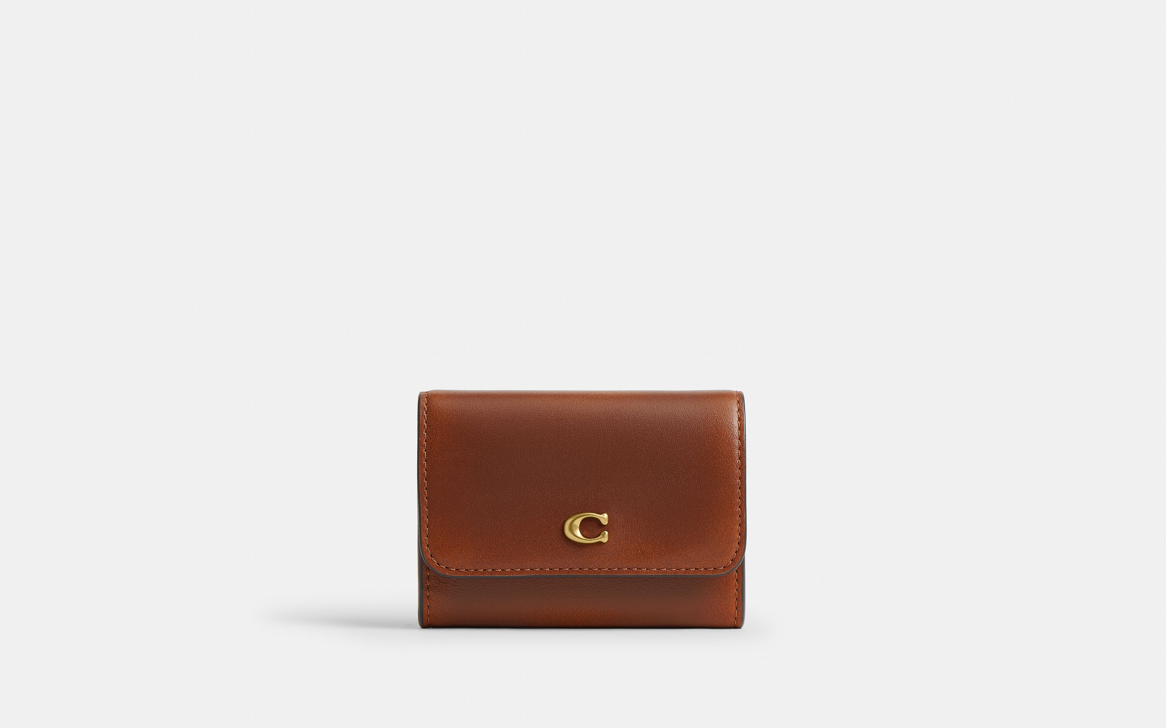 Essential Flap Card Case In Loved Leather