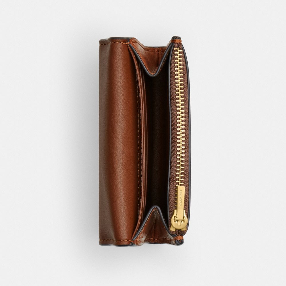 Женские кошельки Coach Essential Flap Card Case In Loved Leather — фото 3
