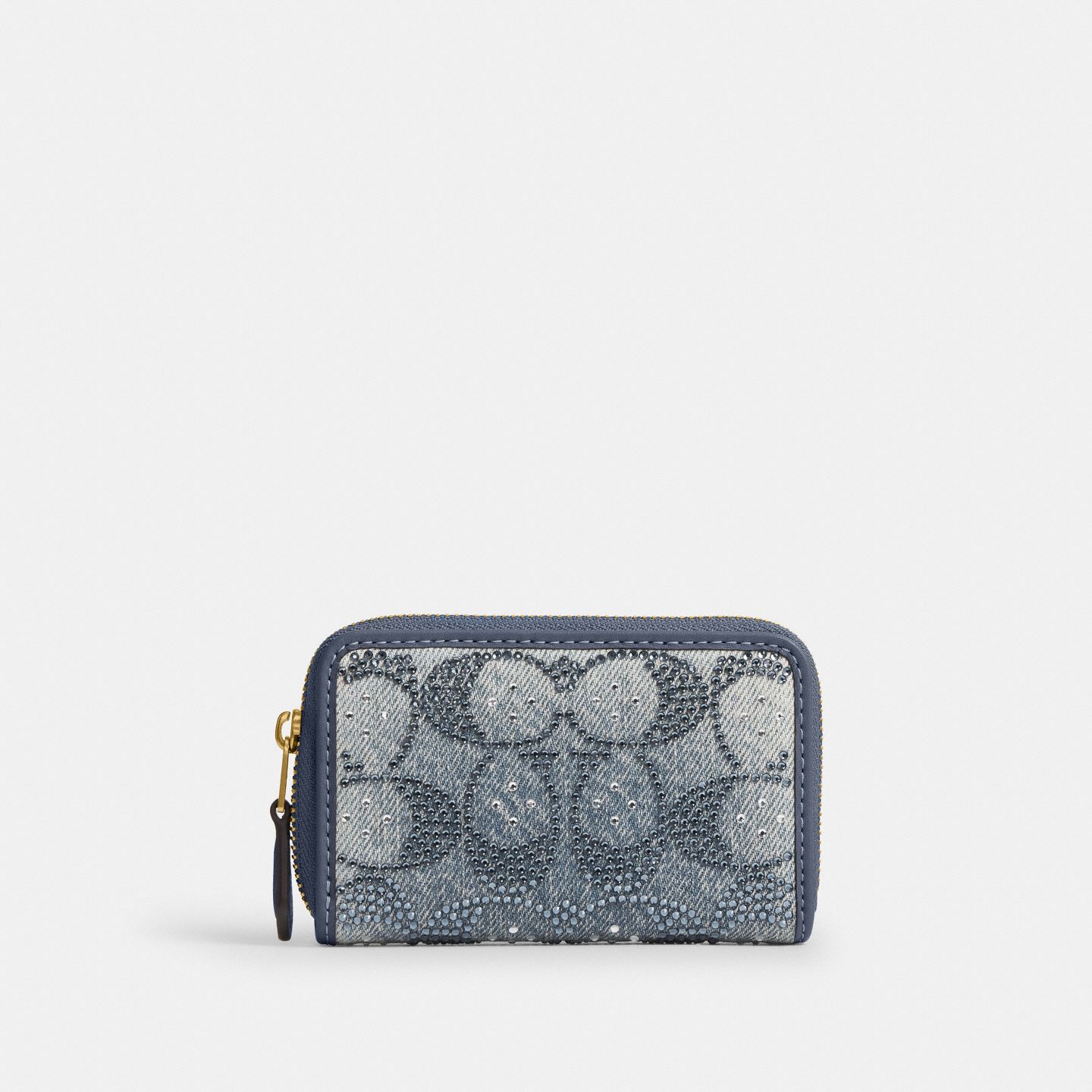 Женский кошелёк Coach Essential Small Zip Around Card Case In Regenerative Cotton Denim With Crystal Signature, цвет: Латунный / Джинсовый — фото 1