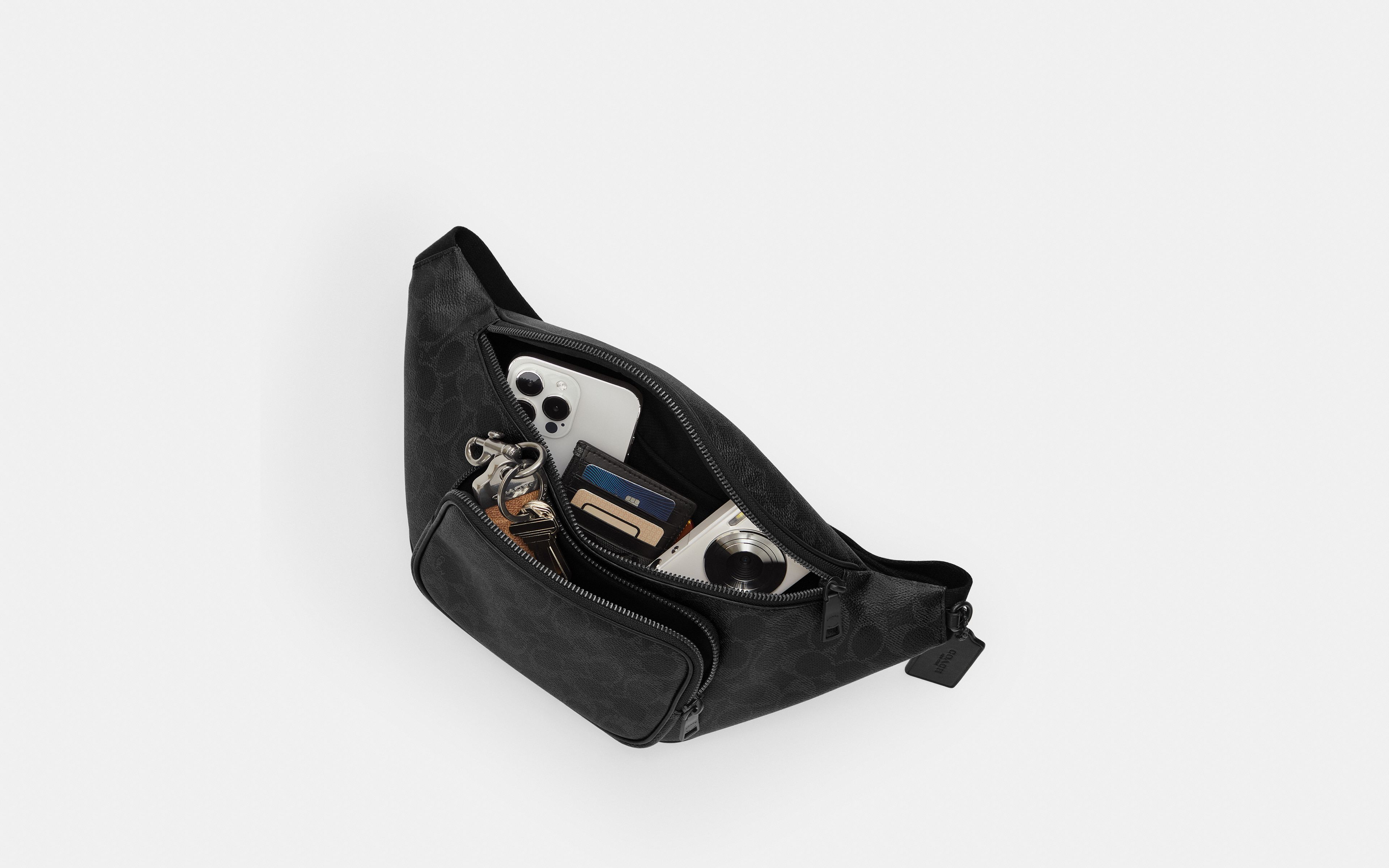 Travis Belt Bag 35 In Signature Canvas