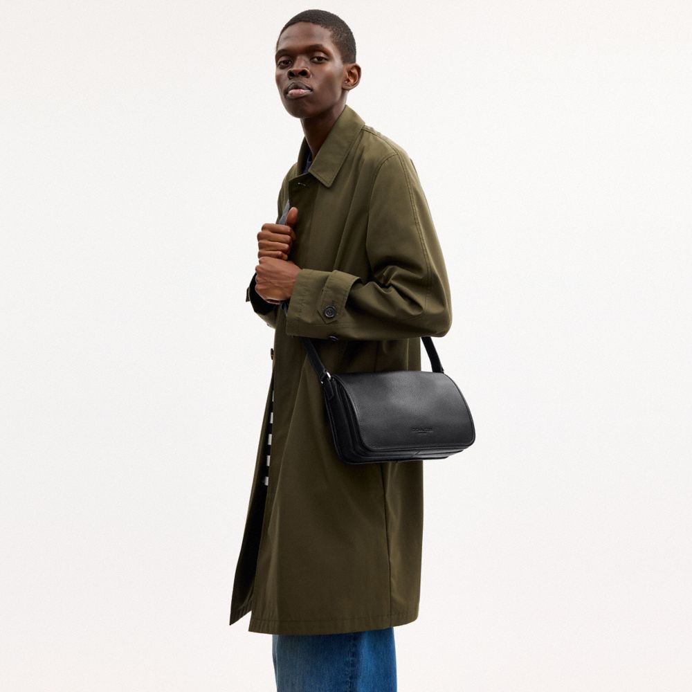 コルビー メッセンジャー バッグ 28 | COACH®