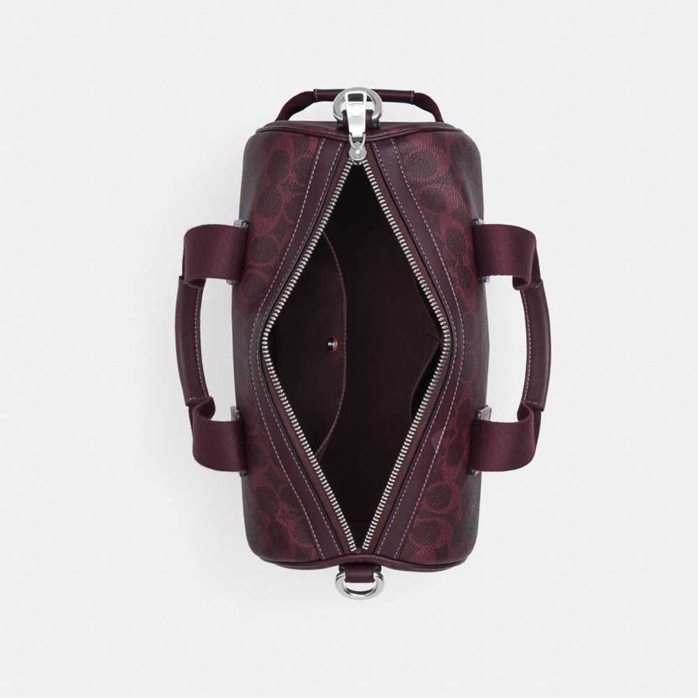Explorer Duffle Bag 28 Signature Canvas
